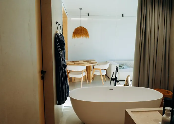Calm Luxury Natural 公寓